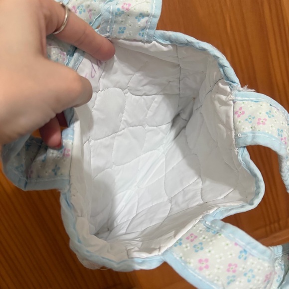 Vintage Quilted Floral Diaper Bag with Matching Bib - Light Blue - Picture 5 of 5
